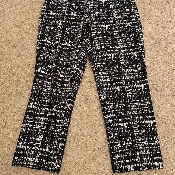 Apt. 9 cropped capri trousers - Picture 1 of 1